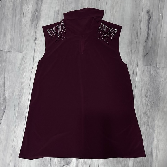 Diana Belle Sleeveless Turtleneck Top Size XL Women's Stud Bling Burgandy Maroon - Picture 2 of 6